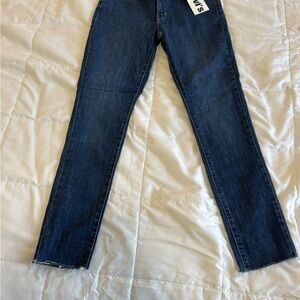 Levi's Women's Dark Blue Skinny Jeans